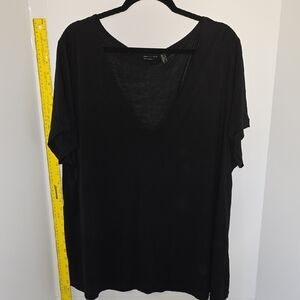 Asos Women's Size 18 Women's Black V-Neck Top